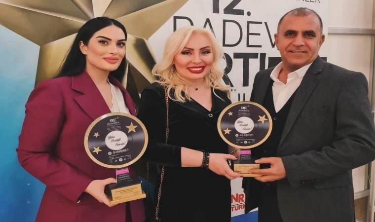 HABİB BABAR'A YILIN NEGATİFİ POZİTİFE ÇEVİRENLER ÖDÜLÜ