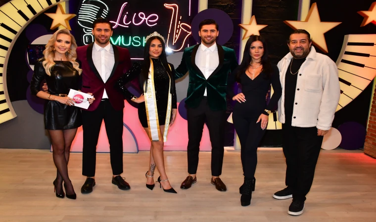 MODELLER 50FİFTY'DE