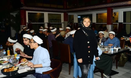MERVE MERMER'DEN ÖĞRENCİLERE İFTAR