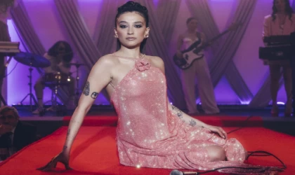 MELİKE ŞAHİN’DEN BİR YENİ SINGLE DAHA