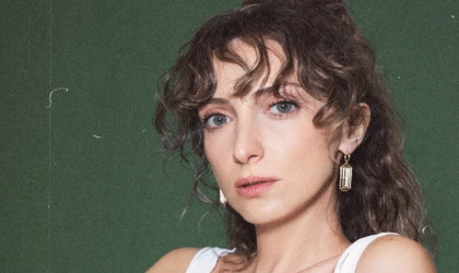 CEREN GÜNDOĞDU "Bİ DAHA DA SEVMİCEM"