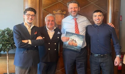 MANGA SOLİSTİ FERMAN AKGÜL OSLO PARLEMENTO'SUNDA