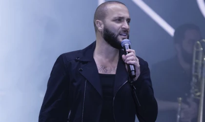 BERKAY’DAN YAĞMURA RAĞMEN UNUTULMAZ GECE