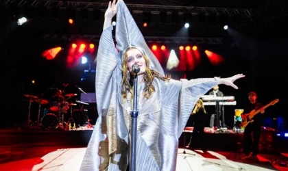 NİL KARAİBRAHİMGİL BAŞKENT'TE COŞTU COŞTURDU