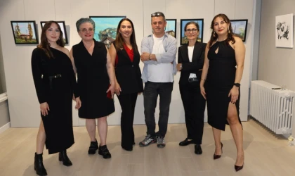 EVRİM SANAT GALERİSİ "IV" İLE İZLEYİCİYİ BÜYÜLEDİ
