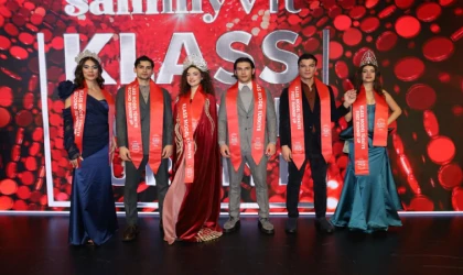 TÜRKİYE YILDIZLARINI GÖRKEMLİ BİR GECEYLE SEÇTİ