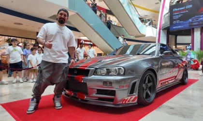 DOĞUKAN MANÇO’NUN GTR R34’Ü İLK KEZ AVM’DE